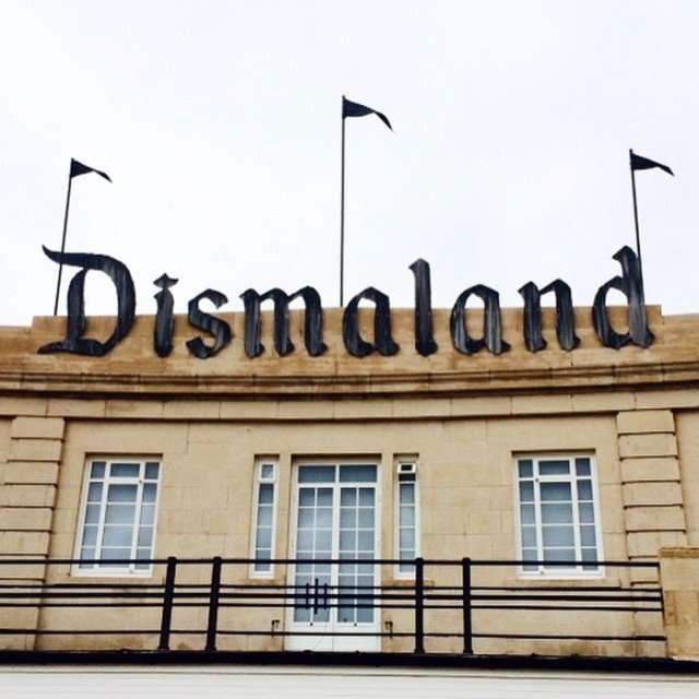 В Великобритании открылся Dismaland (20 фото)