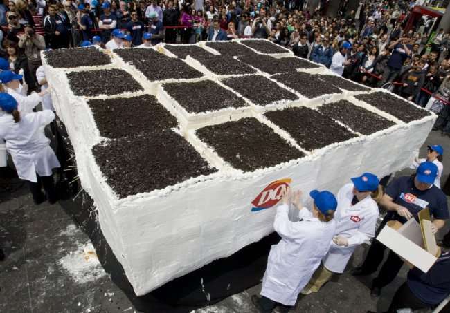 Самые большие торты в мире (5 фото)