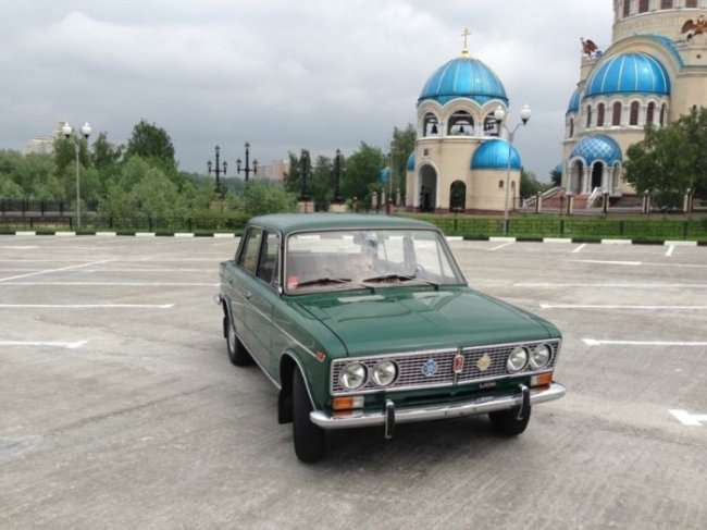 ВАЗ-2103 за 800 000 рублей (6 фото)