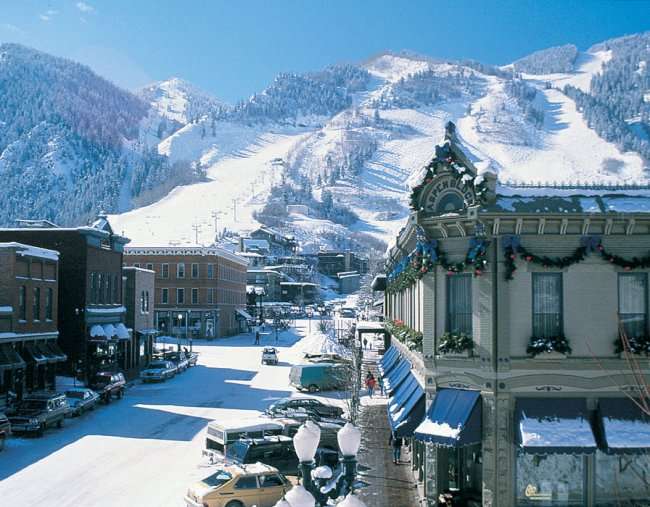 10 удивительных горнолыжных курортов мира (10 фото)
