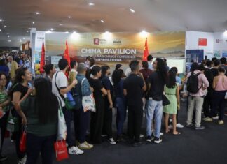 Čína předvádí klimatické technologie, ale na brazilském summitu se zdržuje přijímání nových závazků