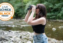 Чорна п’ятниця: бінокль Celestron Nature DX ED 8×42 за 166 доларів