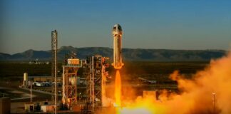 Перший користувач інвалідного візка відправився в космос з Blue Origin