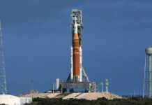 NASA przygotowuje się do decydującego startu testowego superciężkiej rakiety Artemis II