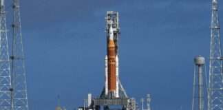 NASA готується до вирішального тестового запуску надважкої ракети Artemis II