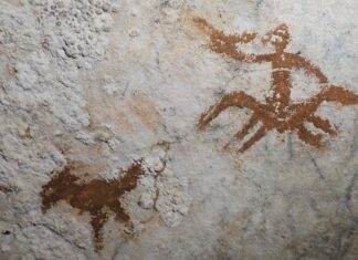 Une ancienne grotte indonésienne abrite l’art rupestre le plus ancien du monde