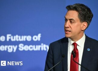 El auge de los centros de datos amenaza los objetivos netos cero del Reino Unido