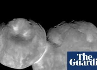 Sněhulák ve vesmíru: jak tvar Arrokoth odhaluje původ sluneční soustavy