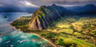 Гавайський супервулкан, закріплений масивним залізним ядром глибоко всередині Землі