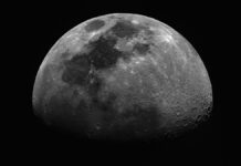 Місячні землетруси розкривають місячну поверхню, що зменшується.