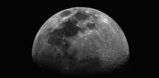 Місячні землетруси розкривають місячну поверхню, що зменшується.